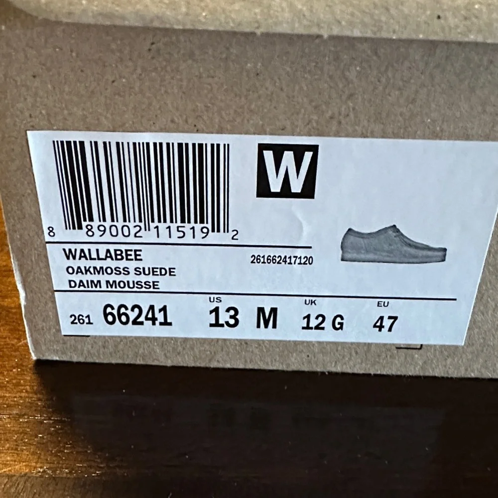 Men's Clarks Wallabee Oak Moss Suede shoes - Picture 6 of 6